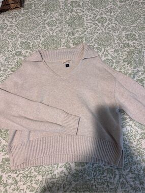 Universal Thread Cream V-Neck Shawl Collar Sweater